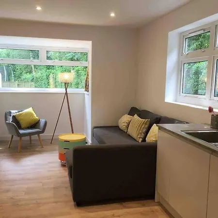 Bright And Spacious Annex Near Lymington With Private Garden Exterior foto