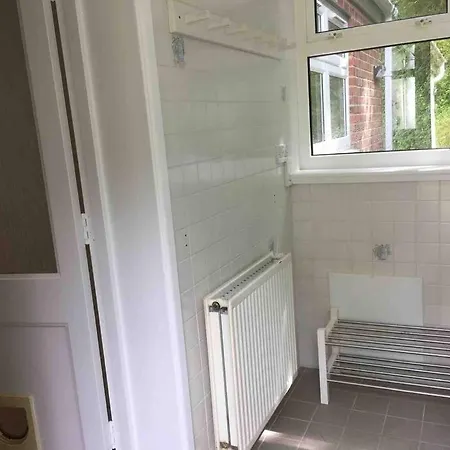 Bright And Spacious Annex Near Lymington With Private Garden Exterior foto